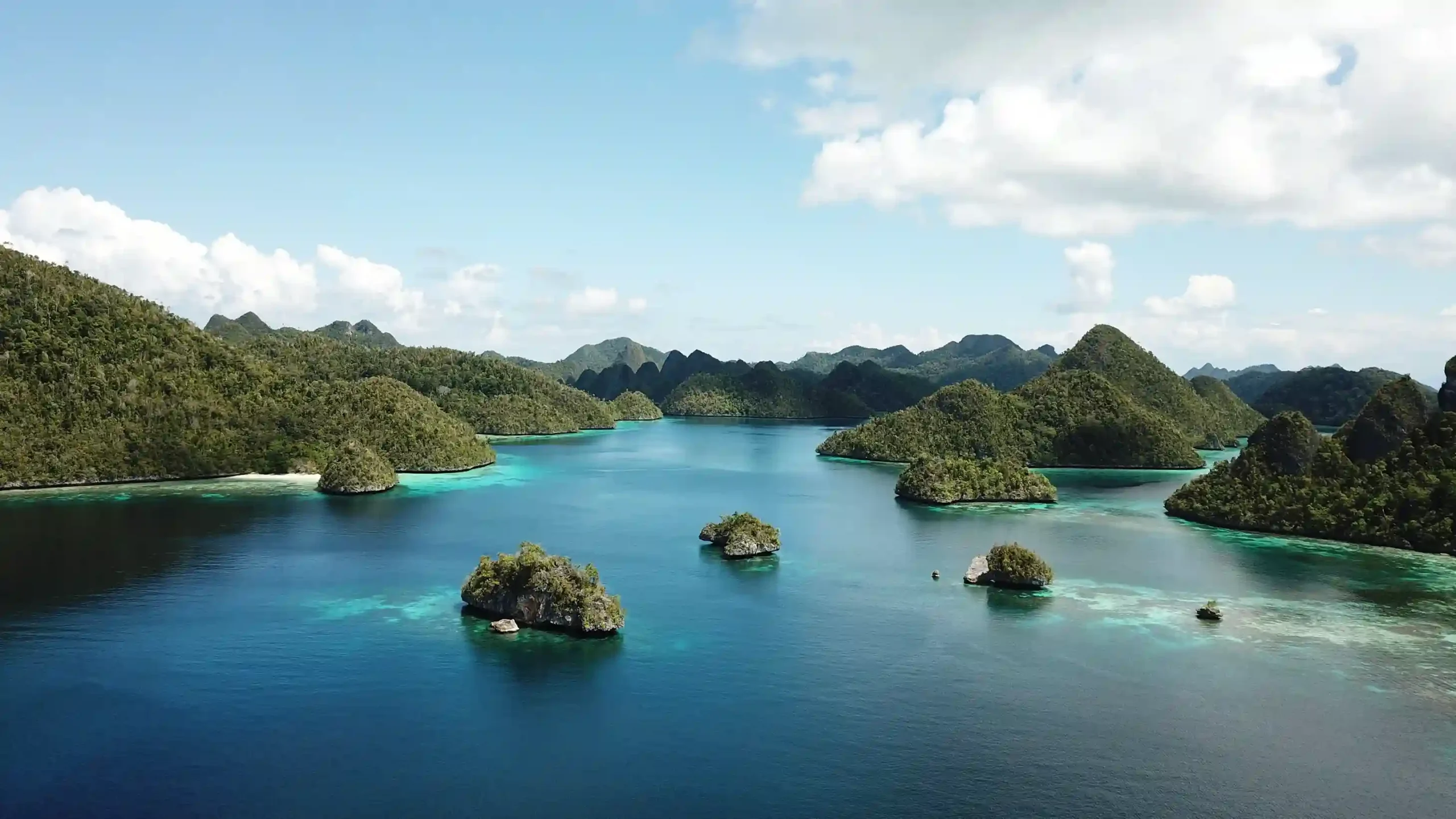 瓦亞格喀斯特群島